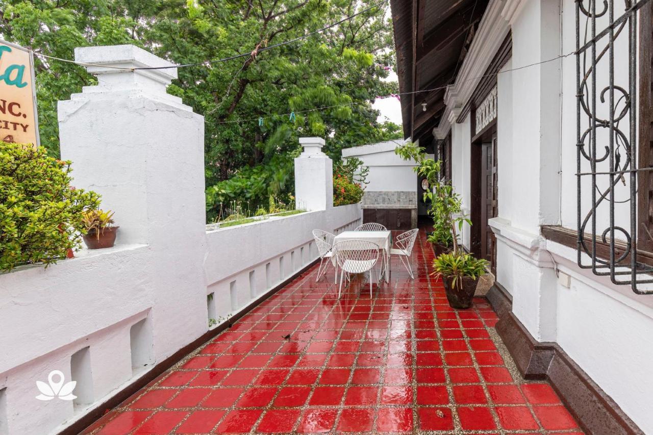 Villa Angela Heritage House Vigan Exterior photo